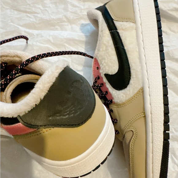 Jordan 1 Parachute - Picture 4 of 8